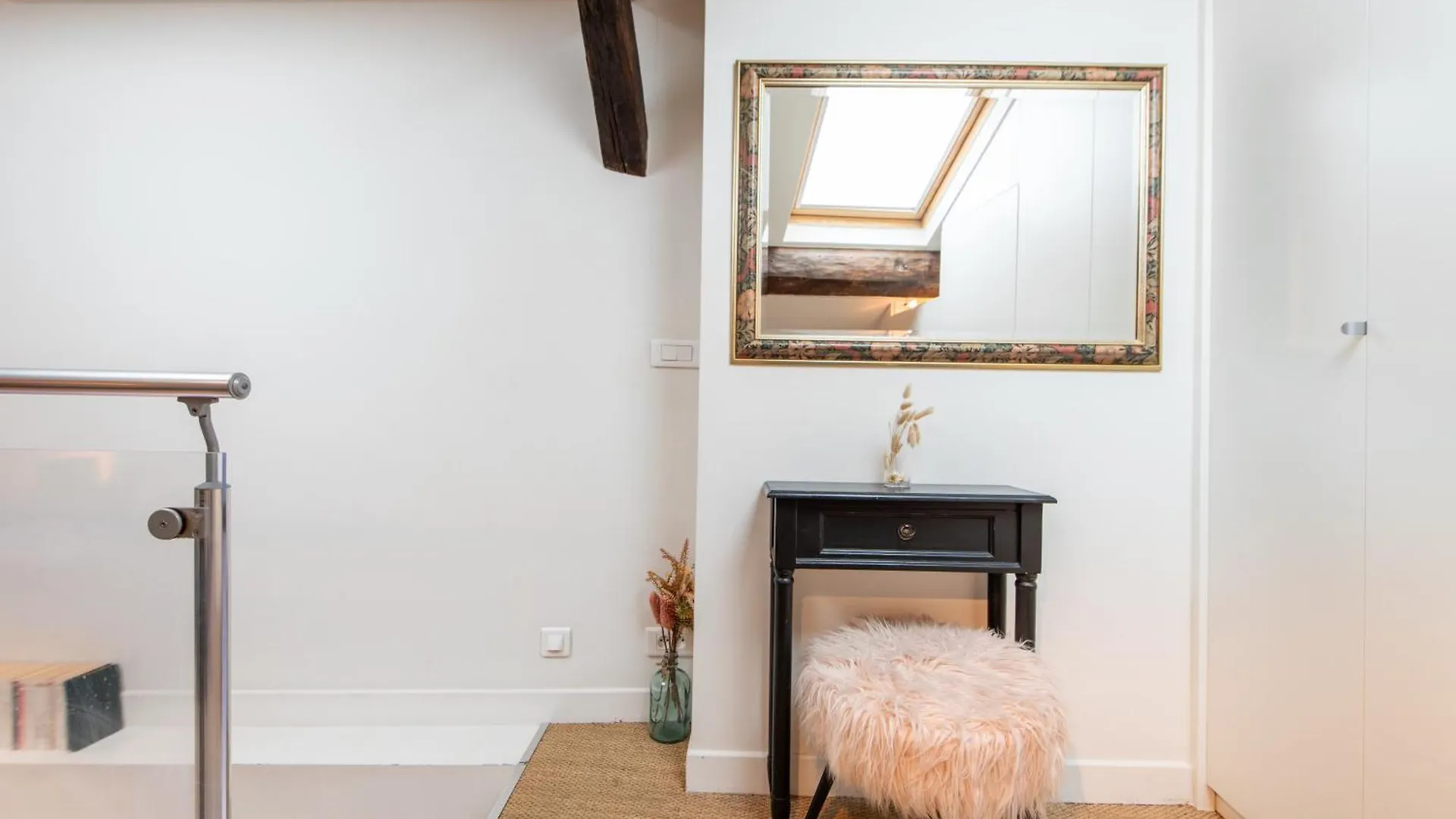 Appartamento Amazing Loft In The Vibrant Area Near The Famous Bastille'S Place Parigi Francia